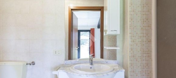 2 bedrooms Villa in Campagnano di Roma, Italy No. 31276 48