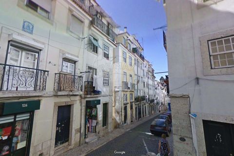  Building in Lisbon, Portugal No. 291319