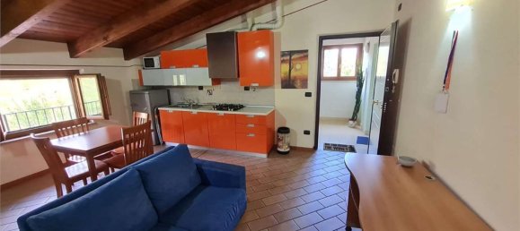 2-salle Appartement à Perugia, Italy No. 7962 2