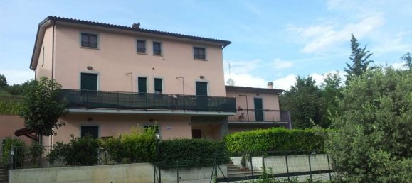 2-salle Appartement à Perugia, Italy No. 7962 13