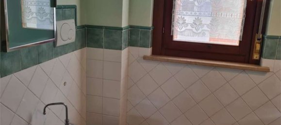 2-salle Appartement à Perugia, Italy No. 7962 19