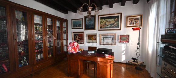 4 غرف نوم فيلا في Paese, Italy رقم 114138 11