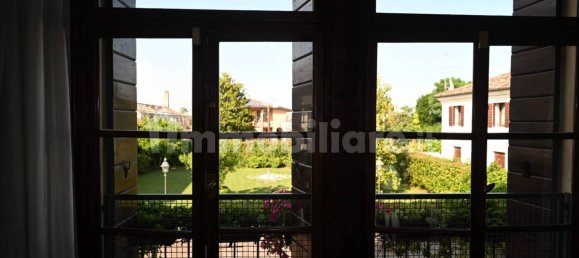 4 غرف نوم فيلا في Paese, Italy رقم 114138 16