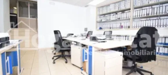 Офис 255м² в Кастельон-де-ла-Плана, Испания № 129617 7