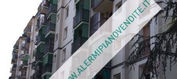 3 Schlafzimmer Wohnung in Corsico, Italy, Nr. 137146 3