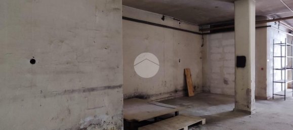 100m² Garage in Rome, Italy No. 355164 2