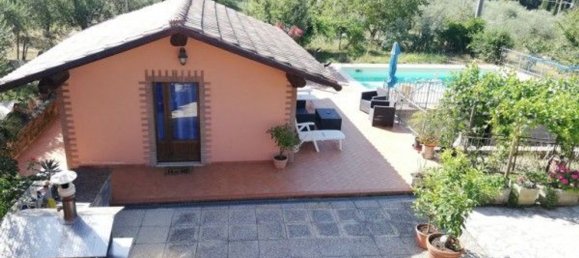 6 rooms Villa in Passignano sul Trasimeno, Italy No. 123742 7