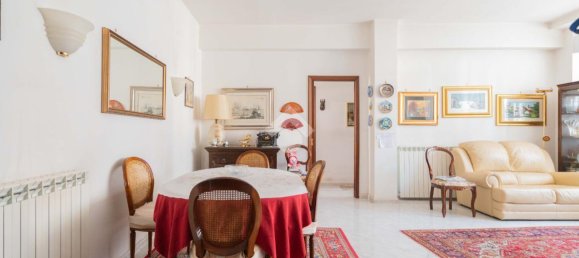 Квартира с 3 комнатами в Рим, Италия № 151604 10