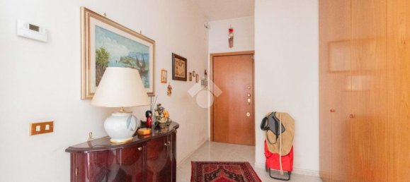 Квартира с 3 комнатами в Рим, Италия № 151604 4