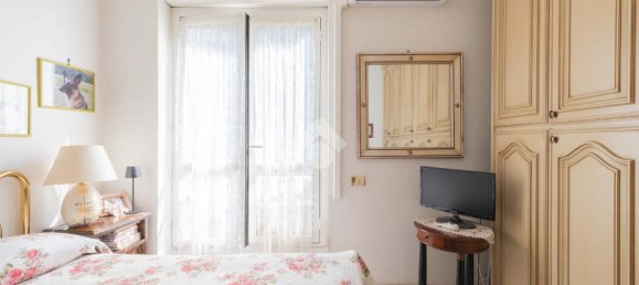 Квартира с 3 комнатами в Рим, Италия № 151604 19