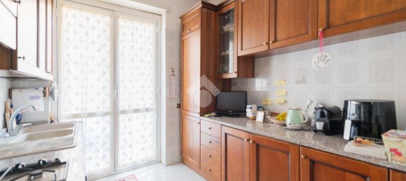 Квартира с 3 комнатами в Рим, Италия № 151604 13