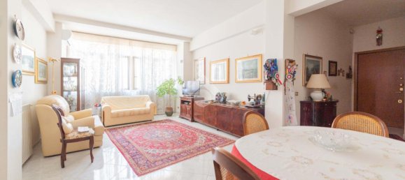 Квартира с 3 комнатами в Рим, Италия № 151604 9