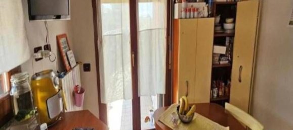 3 rooms Apartment in Vanzago, Italy No. 265622 6