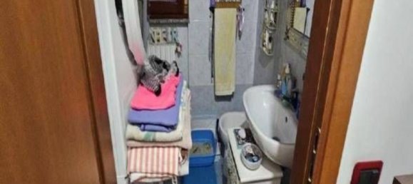 3 rooms Apartment in Vanzago, Italy No. 265622 10