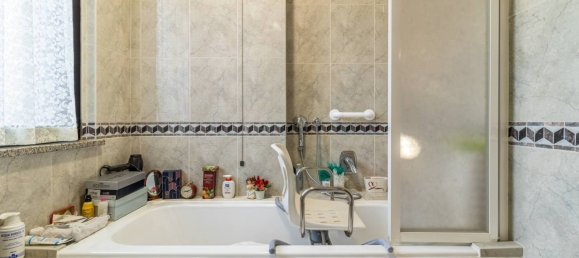 Villa de 4 dormitorios en Valdengo, Italy No. 170671 23