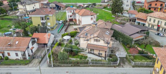 Villa de 4 dormitorios en Valdengo, Italy No. 170671 8