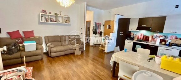 4 bedrooms Apartment in Pescara, Italy No. 315952 6