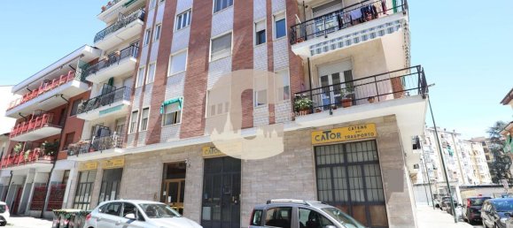 2 rooms Apartment in Turin, Italy No. 157750 2