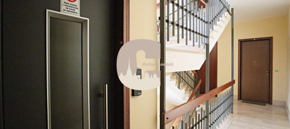 2 rooms Apartment in Turin, Italy No. 157750 6