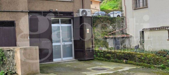 Коммерческая недвижимость с 1 комнатой в Вальмонтоне, Италия № 7536 10