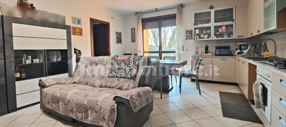 4 Schlafzimmer Wohnung in Veronella, Italy, Nr. 365230 2