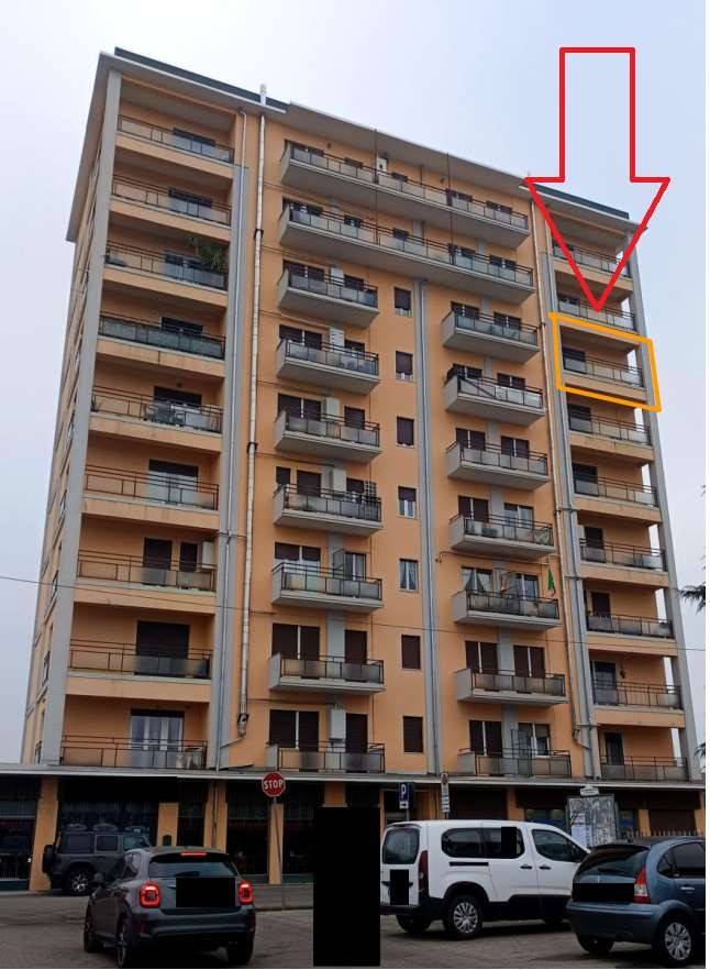 3 bedrooms Apartment in Oggiona con Santo Stefano, Italy No. 261686