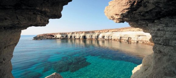 7 rooms Villa in Paphos, Cyprus No. 1601 11