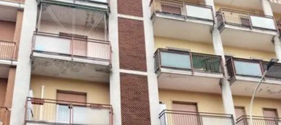 4 rooms Apartment in Legnano, Italy No. 10002 2