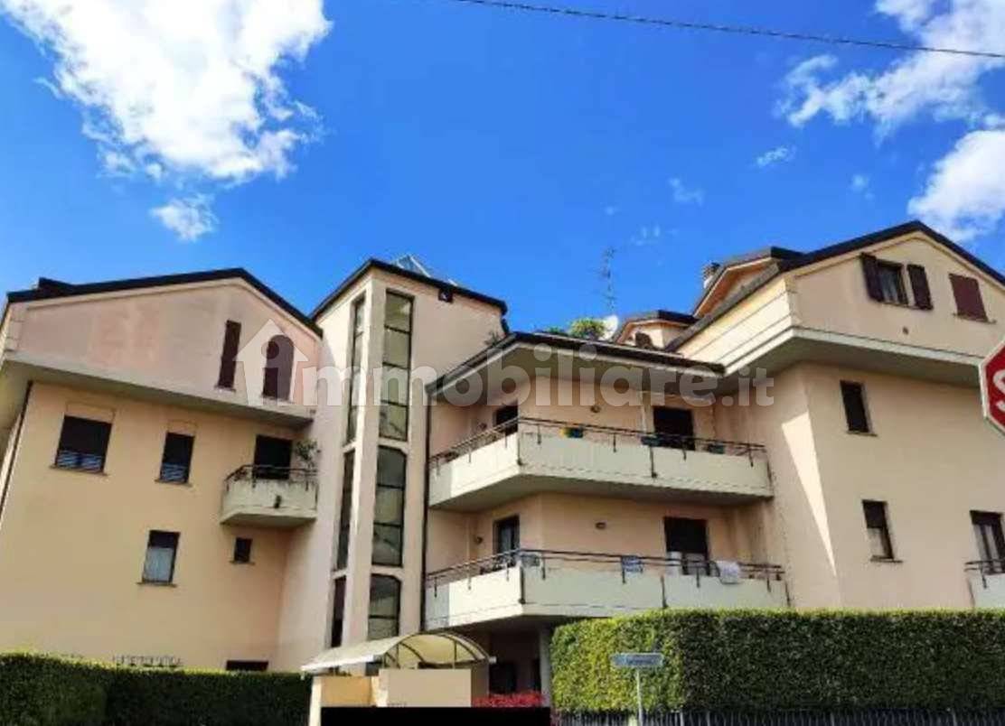 2 غرف نوم شقة في Meda, Italy رقم 261838