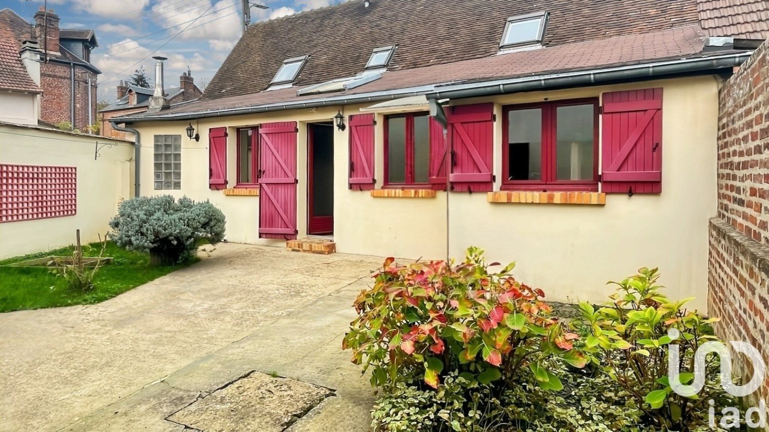 2 bedrooms Townhouse in Beauvais, France No. 152914