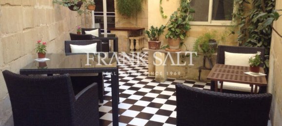 4 bedrooms Townhouse in Sliema, Malta No. 9221 9