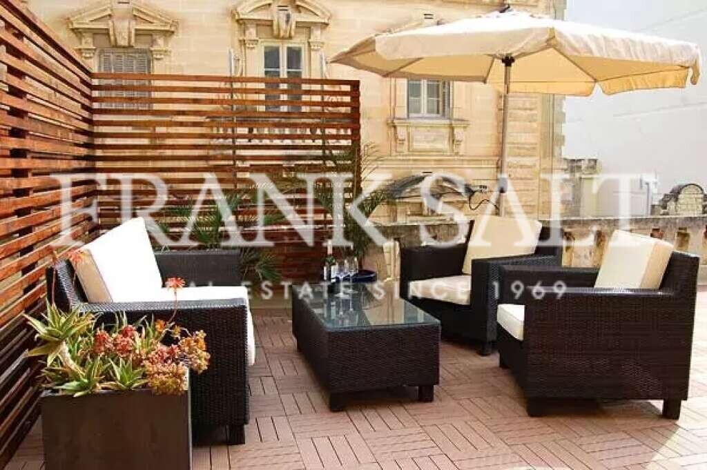 4 bedrooms Townhouse in Sliema, Malta No. 9221