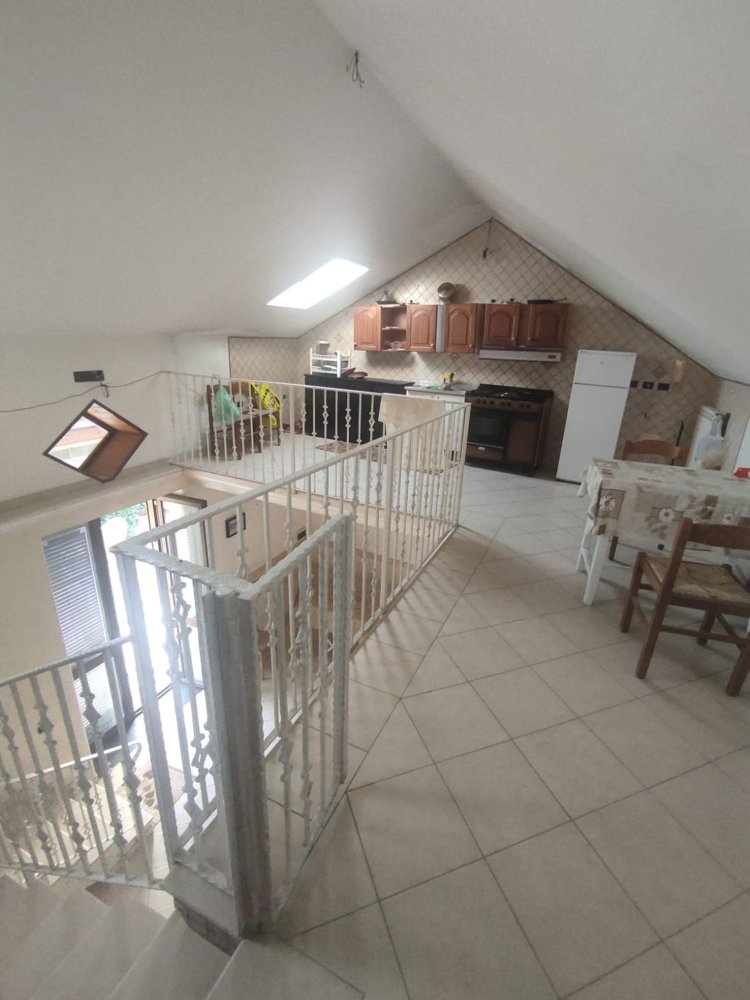 Dúplex de 3 habitaciónes en Lusciano, Italy No. 30945