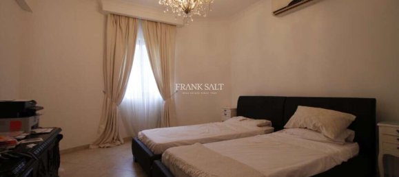 Apartamento de 3 dormitorios en Saint Julian's, Malta No. 8678 6