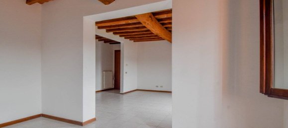 3 Schlafzimmer Wohnung in Modena, Italy, Nr. 106646 5