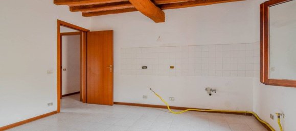 3 Schlafzimmer Wohnung in Modena, Italy, Nr. 106646 19