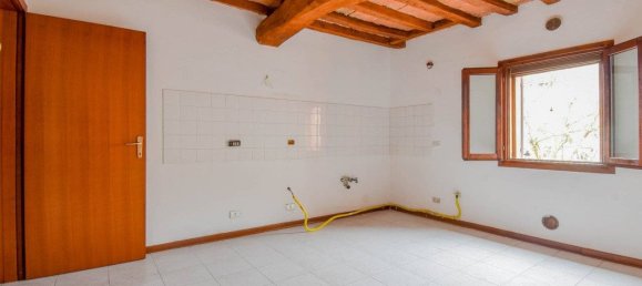 3 Schlafzimmer Wohnung in Modena, Italy, Nr. 106646 18
