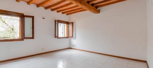 3 Schlafzimmer Wohnung in Modena, Italy, Nr. 106646 13