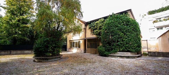 15-salle Villa à Bergamo, Italy No. 157969 4