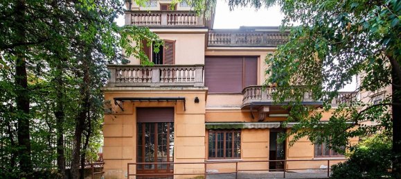 15-salle Villa à Bergamo, Italy No. 157969 3