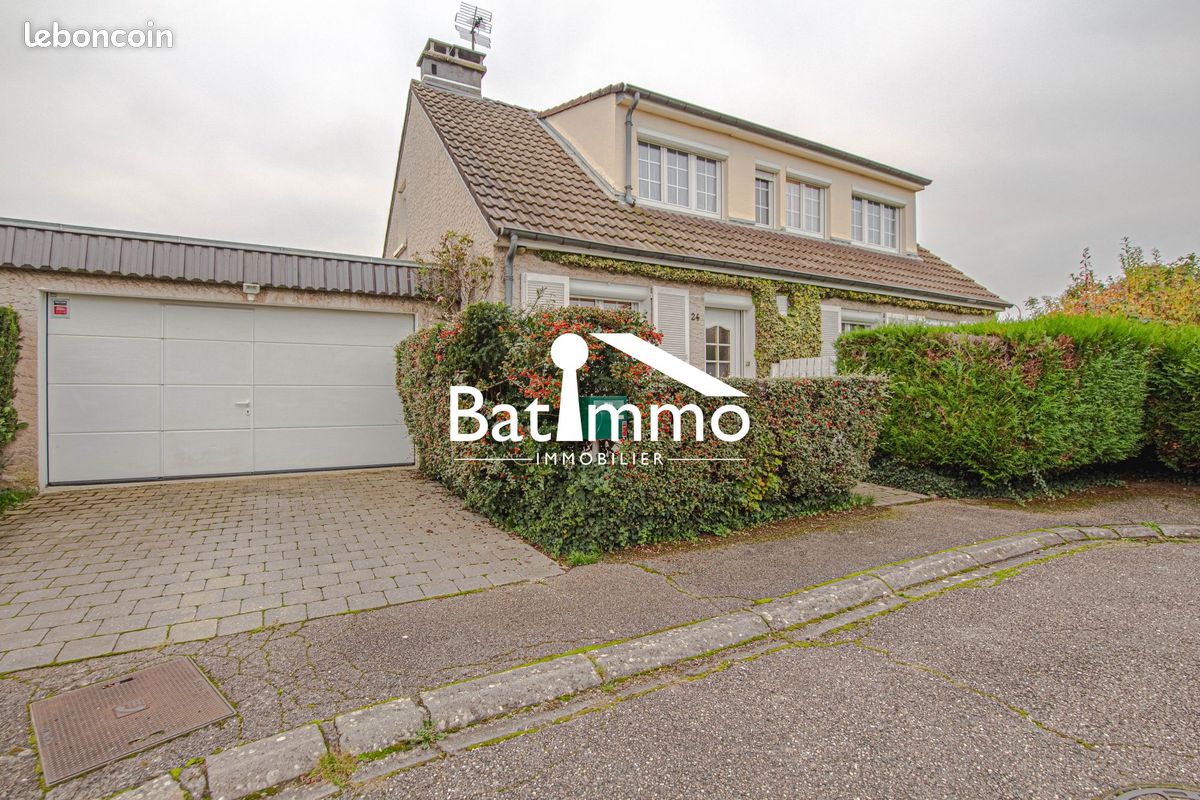 4 bedrooms House in Marly, France No. 151900