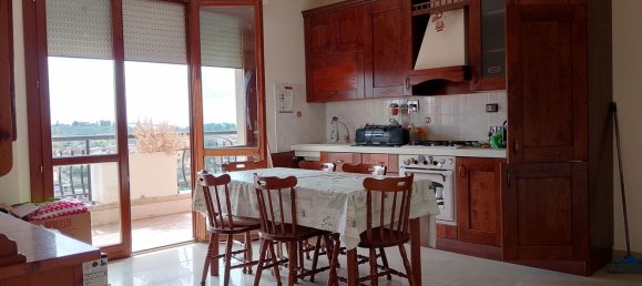 2 Schlafzimmer Wohnung in Monterotondo, Italy, Nr. 339955 6