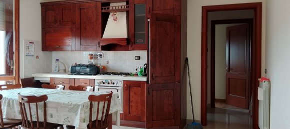 2 Schlafzimmer Wohnung in Monterotondo, Italy, Nr. 339955 4