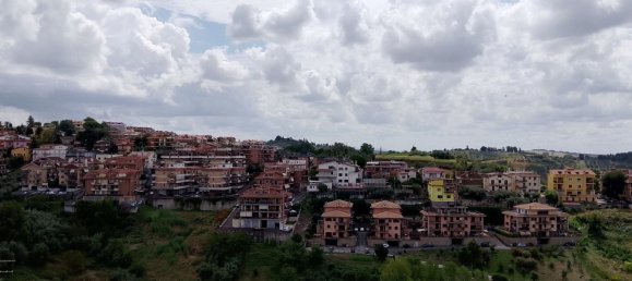 2 Schlafzimmer Wohnung in Monterotondo, Italy, Nr. 339955 15