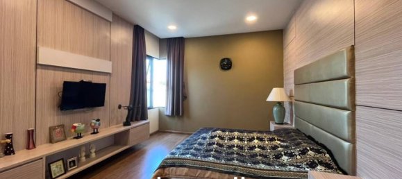 4 bedrooms Cafe / restaurant in Pattaya, Thailand No. 15695 2