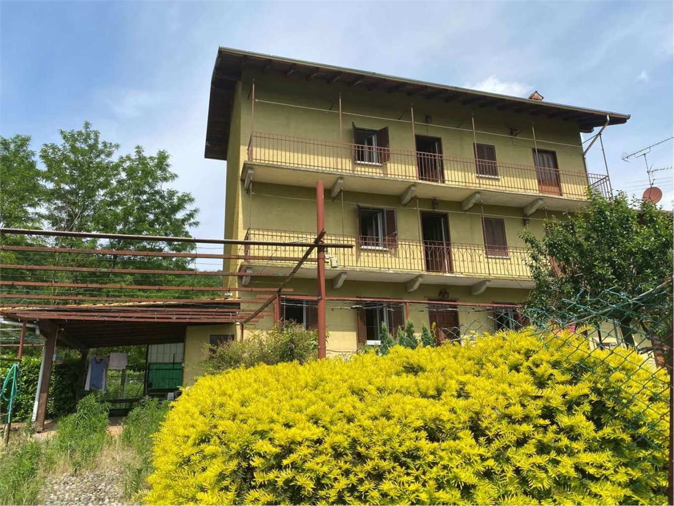 Дом с 5 комнатами в Мейна, Италия № 43779