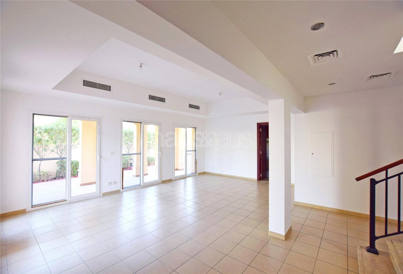 3 غرف نوم فيلا في المرابع العربية, UAE رقم 100355