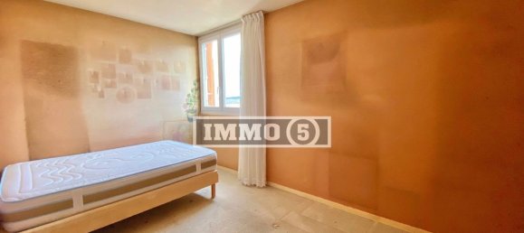 2 bedrooms Apartment in Noisy-le-Grand, France No. 183880 6