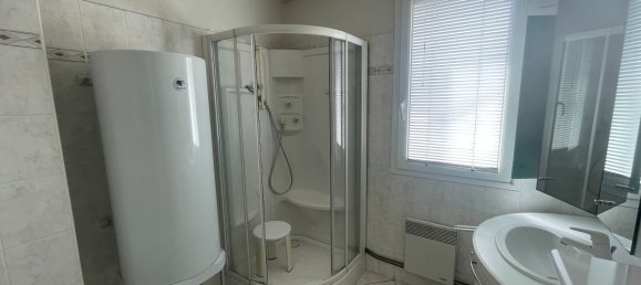 2 chambres Appartement à Lunéville, France No. 254143 3