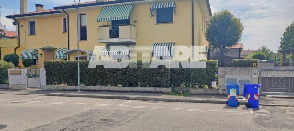 4 rooms Apartment in Salgareda, Italy No. 68518 22